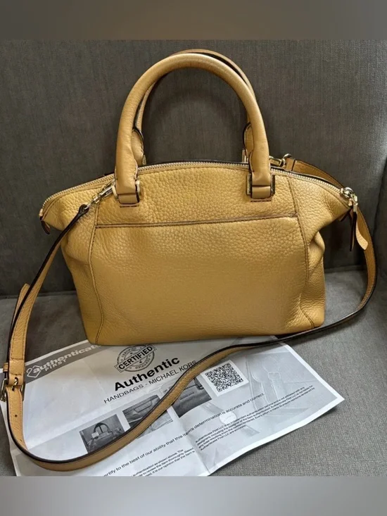 Michael Kors Pebbled Leather Riley Satchel- Peanut Butter/Tan W/COA and GUC💜 - Picture 3 of 16